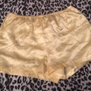 Silky night short